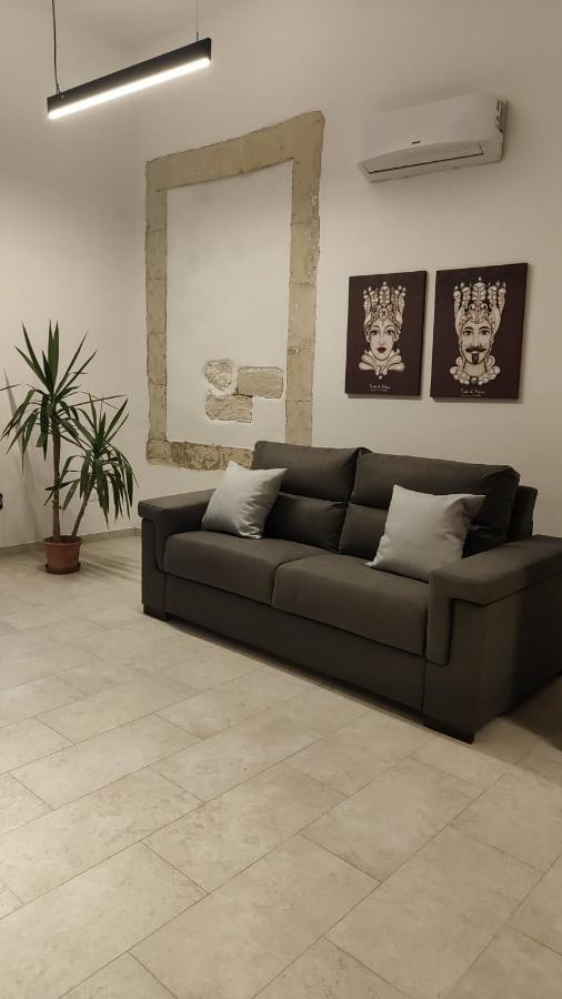 I Dammusi Di Via Vittorio Veneto Apartment Syracuse Bagian luar foto